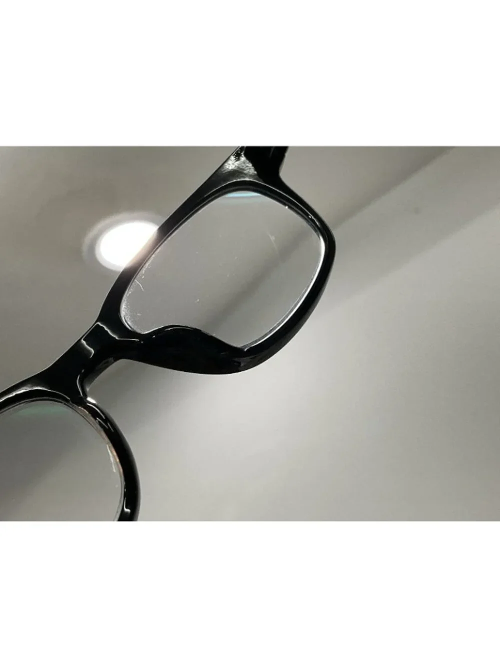 Peepers frame very